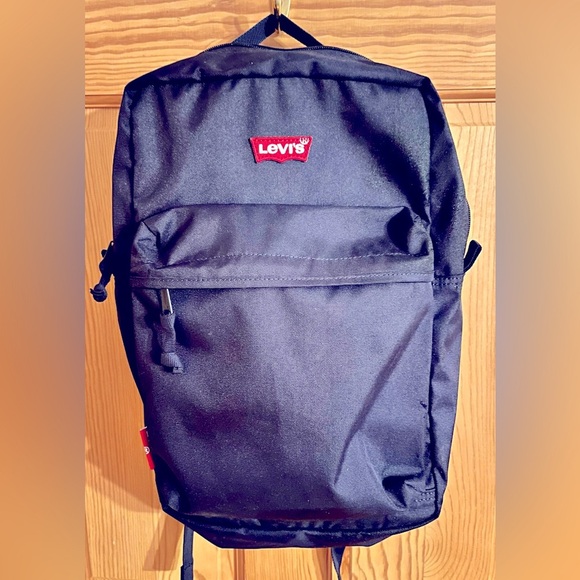 Levi's Dark Navy Blue Backpack for Men, Women, Kids Red Levi’s Tag 2 Zippers - Picture 1 of 13